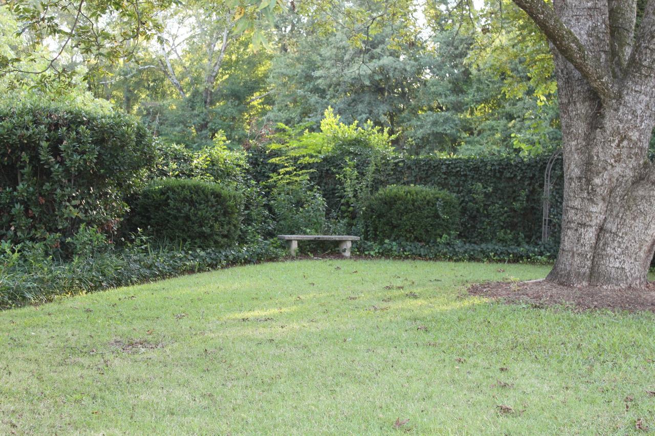 The Gables Inn And Gardens Ward ภายนอก รูปภาพ